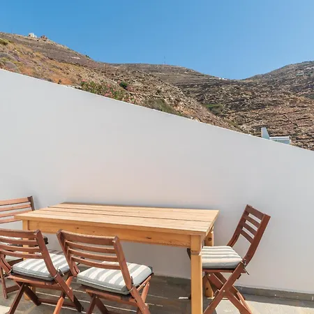 Ammos Tinos بيت للعطل